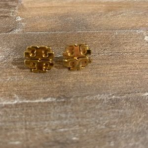 Tory Burch Jewelry - TORY BURCH GOLD EARRING STUDS Tory Burch Jewelry - TORY BURCH GOLD EARRING STUDS